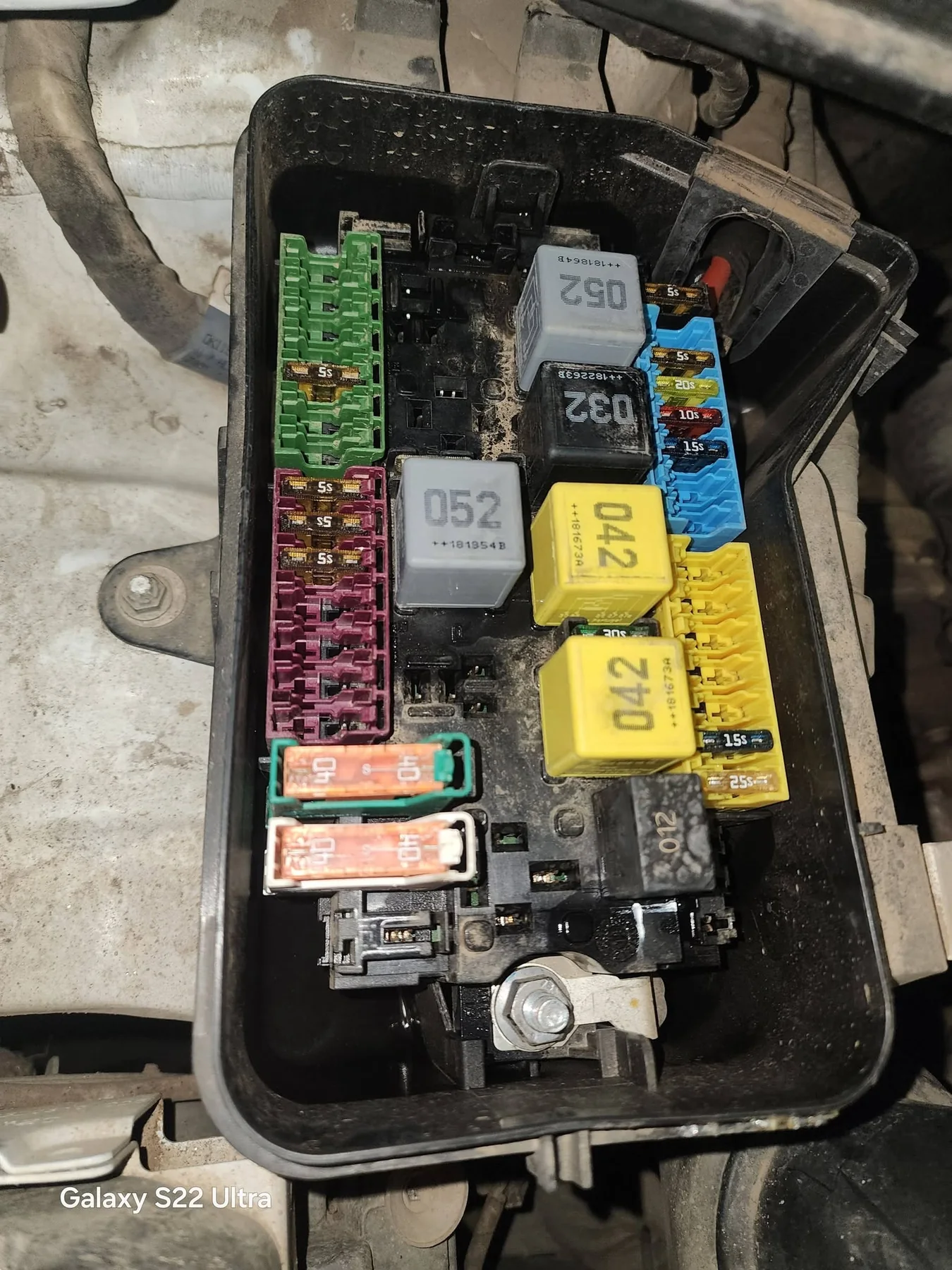 Revisión de caja de fusibles y relés de Mercedes-Benz Vito